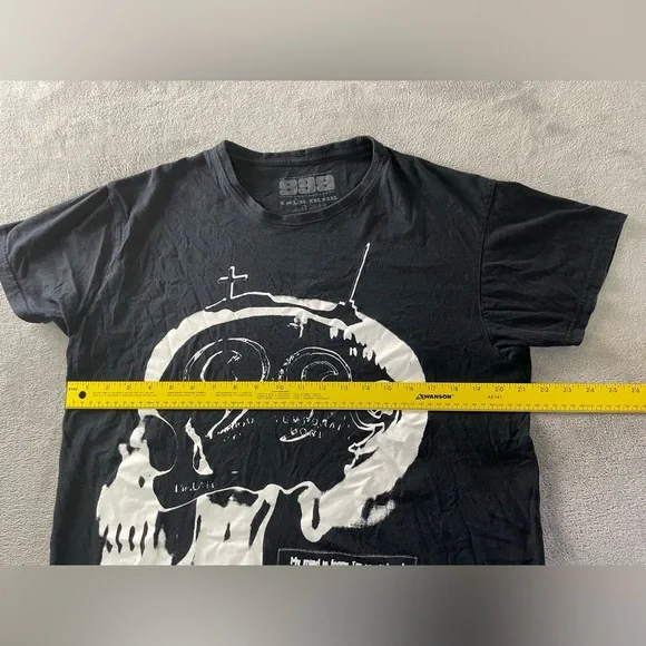 999 Black Skull Crew T Shirt Size Large Short Used - Picture 9 of 12